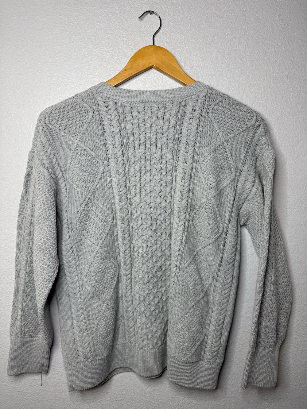 art class Light Gray Cable Knit Crewneck Sweater Girls L (10/12) - Picture 2 of 9